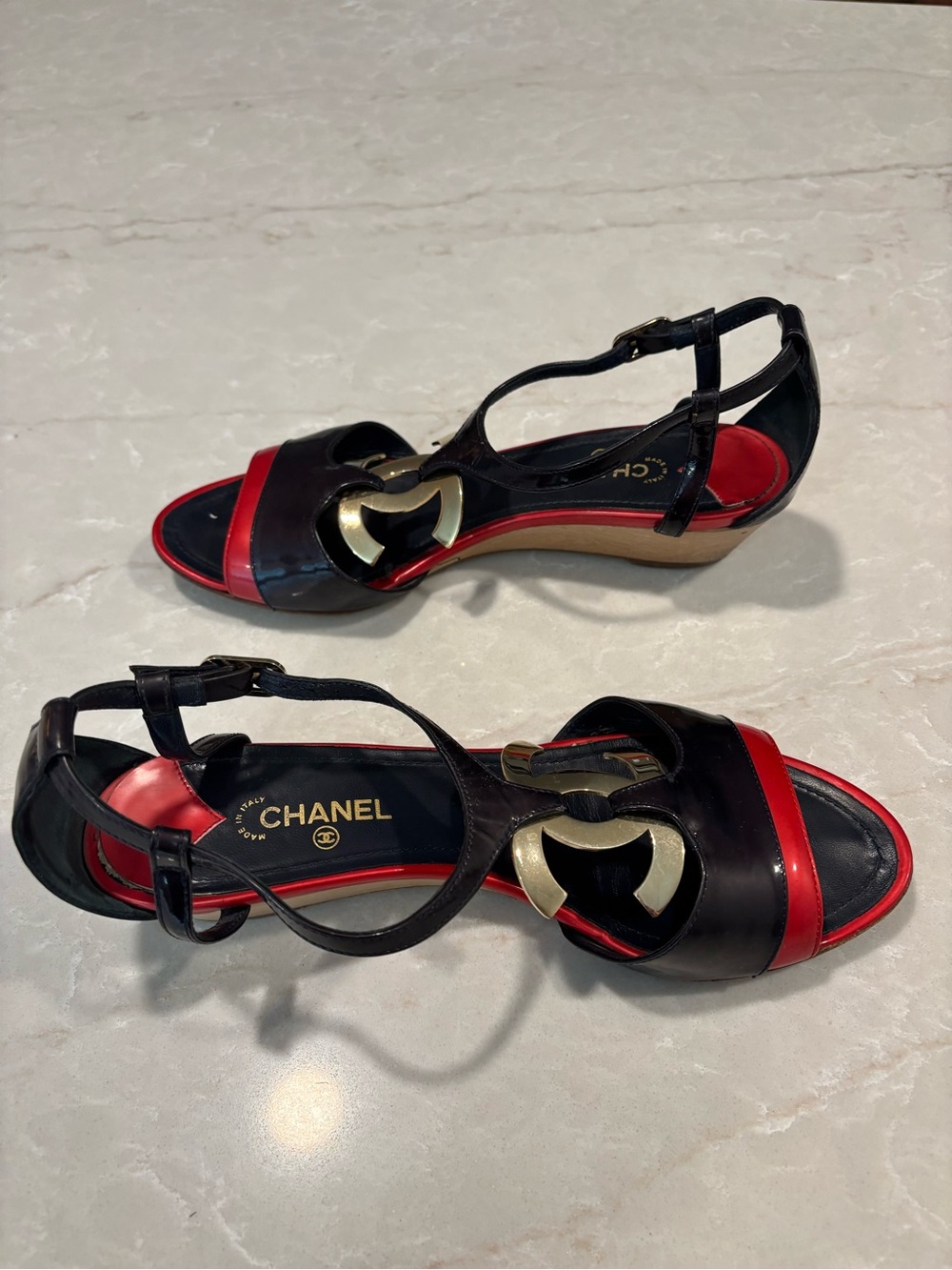 CHANEL Navy and Red Patent Leather CC T-Strap Wedge - Picture 3 of 4